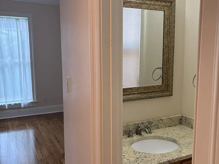 5610 Annunciation St — Photo 5