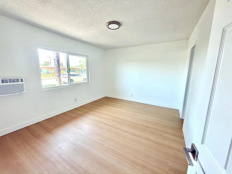 10772 Palma Vista Ave #3 — Photo 4
