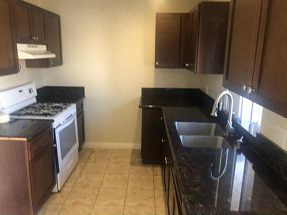 4th image of 119 El Medio St #119