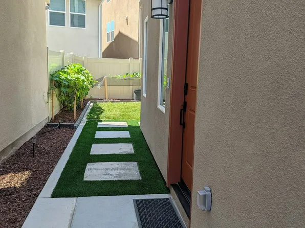 12145 Carter Ln, San Diego, CA 92128