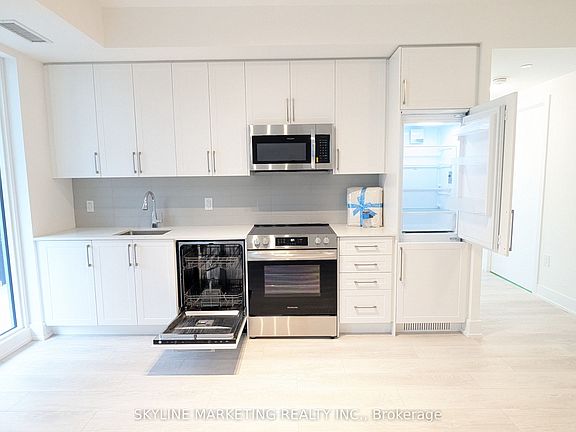 5th image of 2450 Old Bronte Rd #504