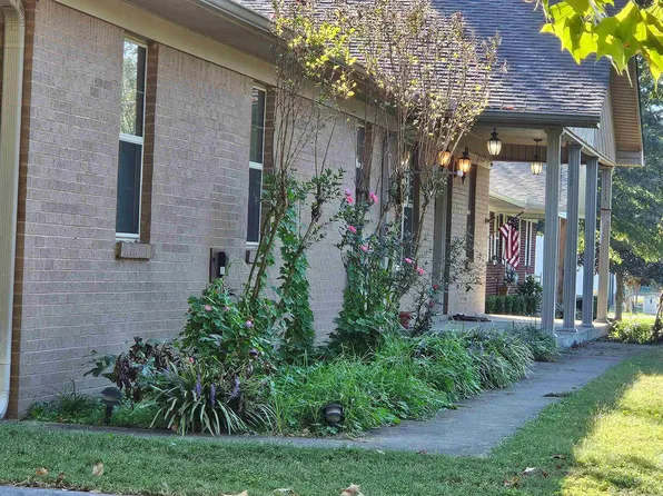 201 W College St, Beebe, AR 72012