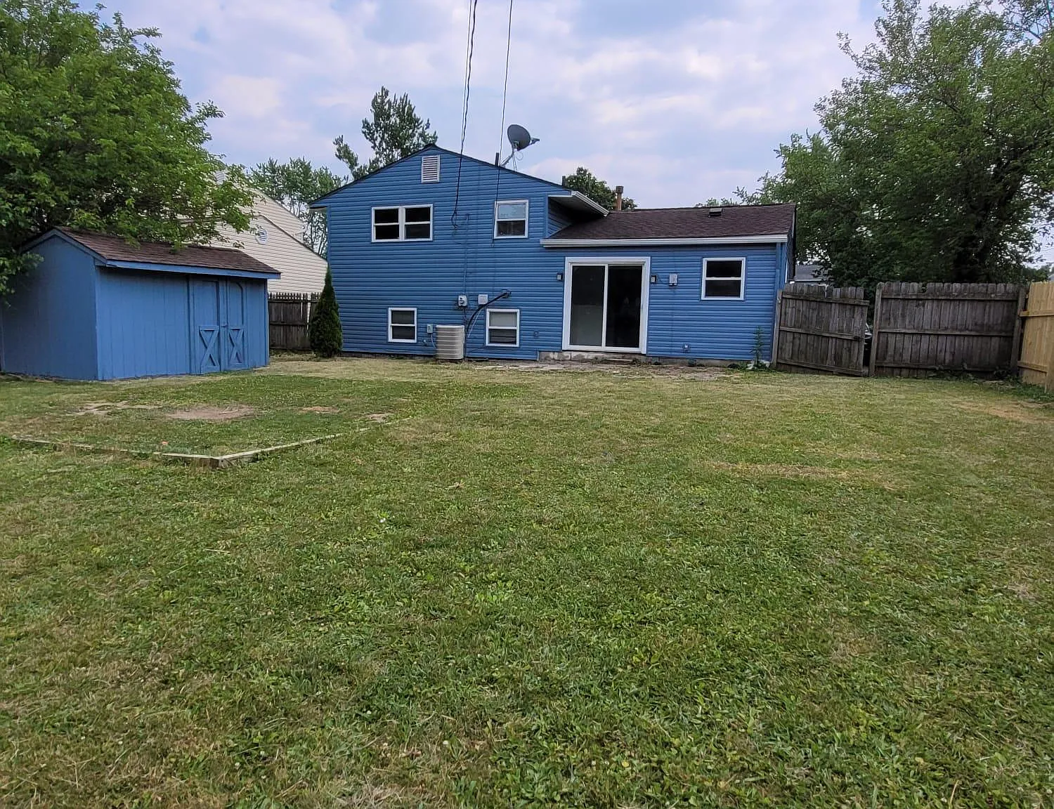 4 bed, 1306 sqft, $2,100 — Photo 4