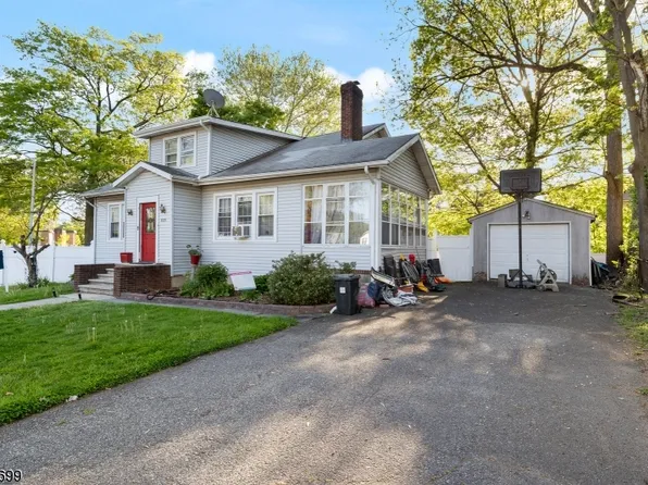 605 Thomas Blvd, East Orange City, NJ 07017