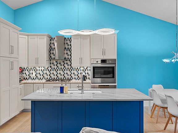 5th image of 4107 Saint Erin Ct