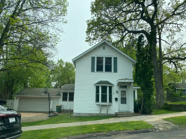 117 Linden St W, Stillwater, MN 55082