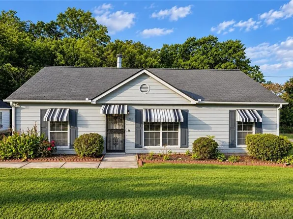 2373 Semmes St, East Pt, GA 30344
