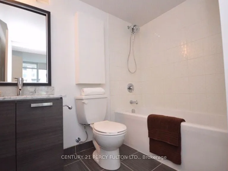 36 Lisgar St #1816 — Photo 8