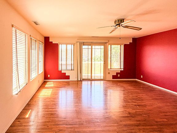4th image of 1530 N WARREN Drive