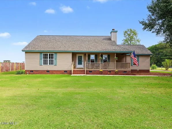 2199 Carolina 111, Chinquapin, NC 28521