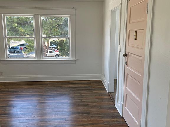 3rd image of 713 N Spurgeon St APT 3