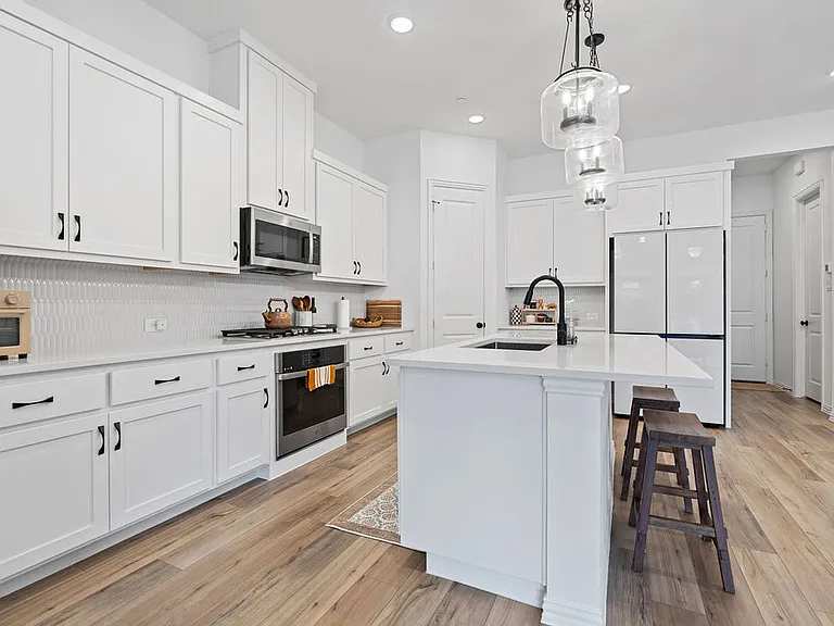 6435 Baritone Ct — Photo 6