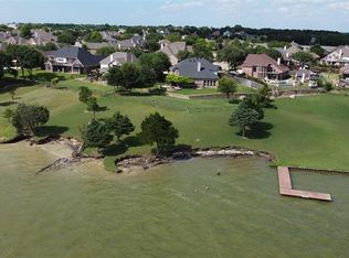 2001 Meadowcove Dr, Rowlett, TX 75088