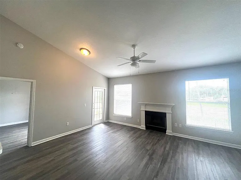 18046 Villa Creek Dr — Photo 5