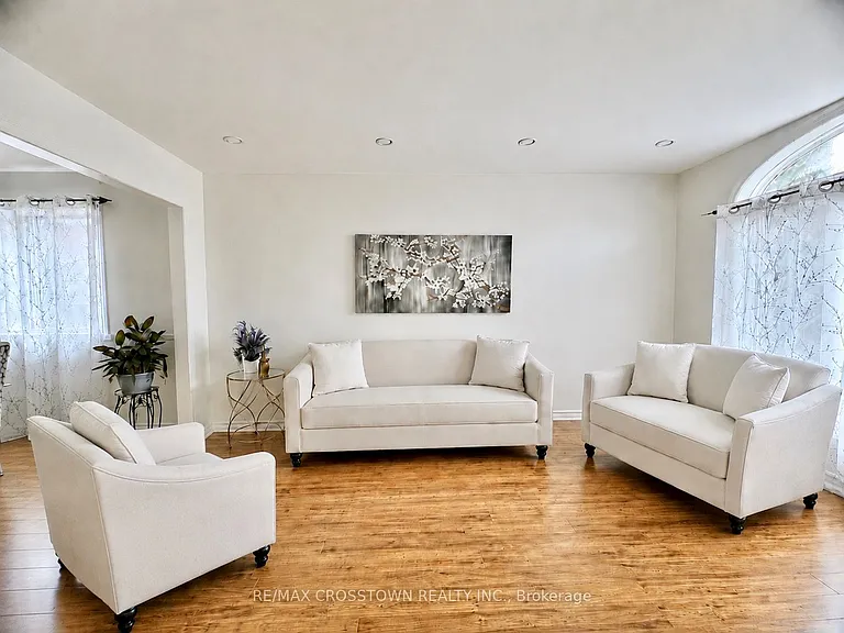 25 Nicole Marie Ave — Photo 4