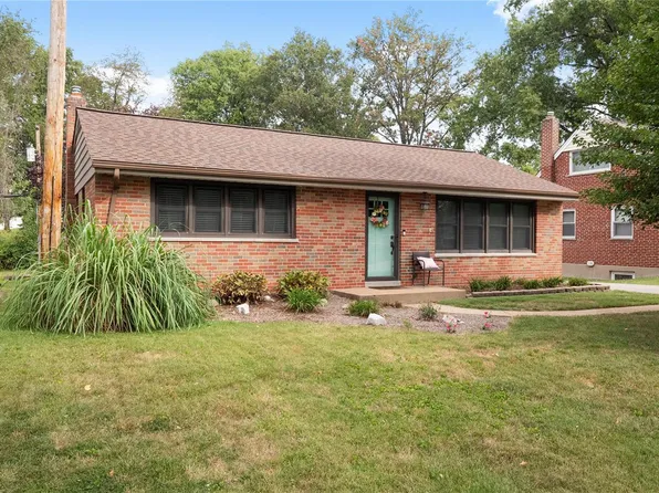 9781 Twin Vista Dr, Saint Louis, MO 63126