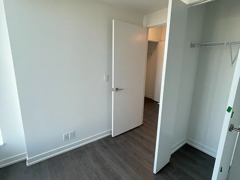 203 College St #2508 — Photo 28