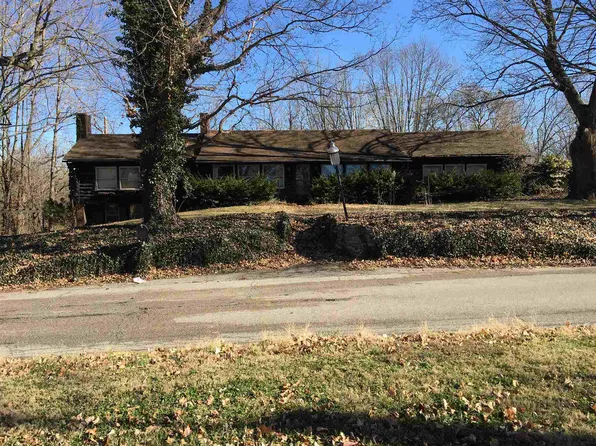 5725 Weaver Rd, Evansville, IN 47711