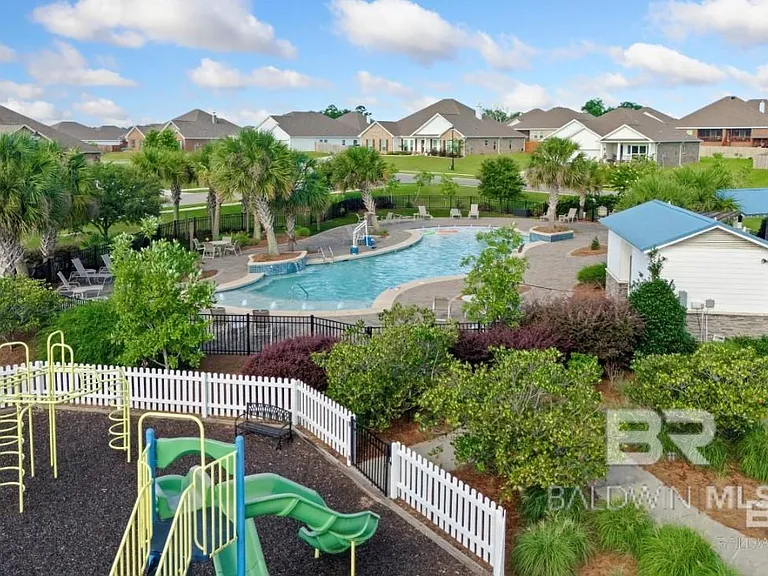 12946 Grand Rapids Rd — Photo 19