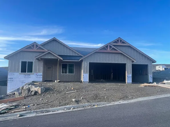 74 E Center Ln, Spokane, WA 99208