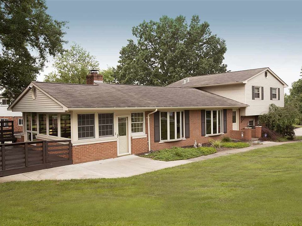 1st image of 3001 Village Dr
