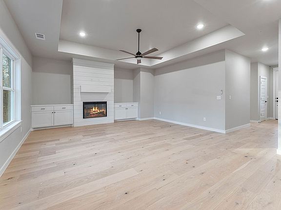 5th image of 12 Bobwith Ln