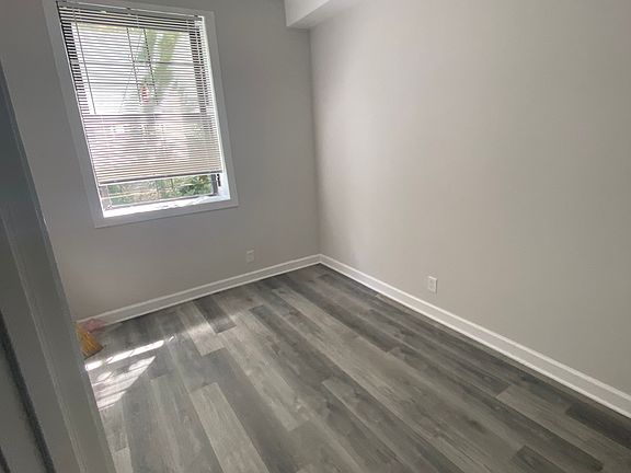 4th image of 2202 S Marshall Blvd #G