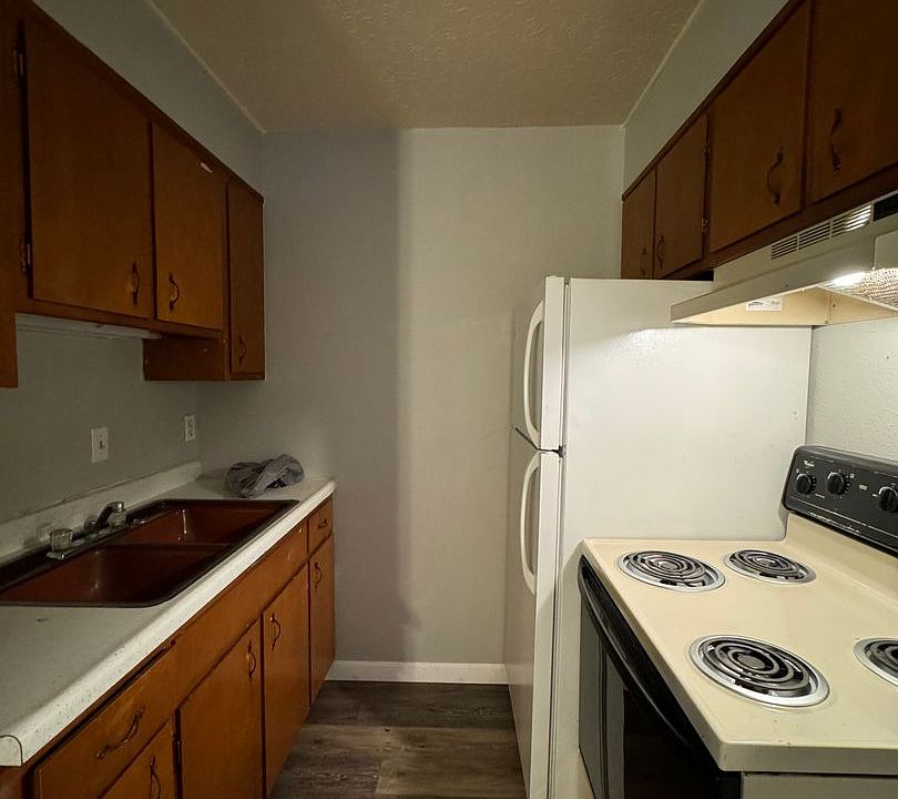 705 Laclede Ave 12, Carterville, IL 62918 Zillow