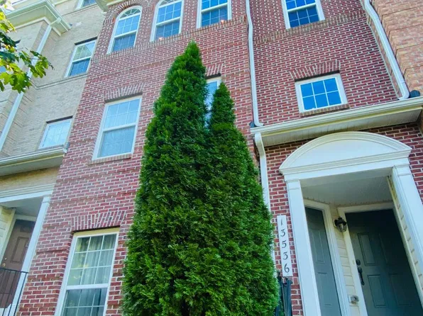 13536 Waterford Hills Blvd, Germantown, MD 20874