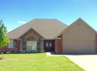 8199 Santa Clara Ave, Springdale, AR 72762
