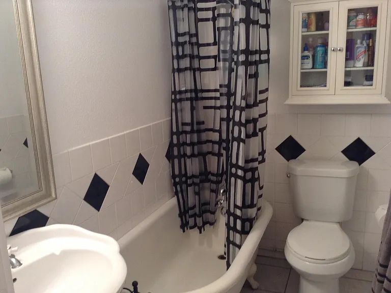 1376 N Pearl St #301 — Photo 33
