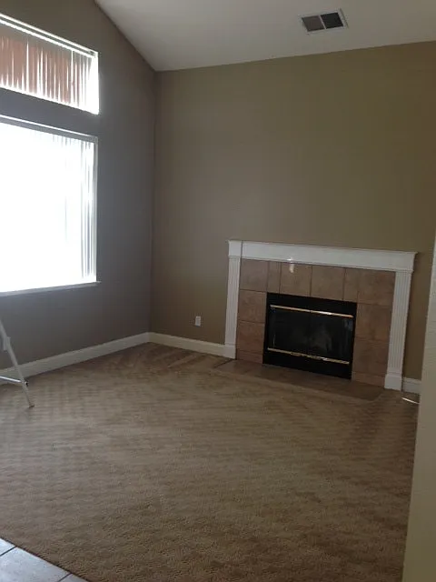 1283 Montgomery Ln photo 1