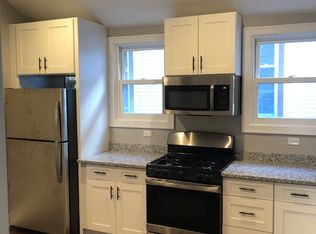 1432 W Henderson St APT 2, Chicago, IL 60657