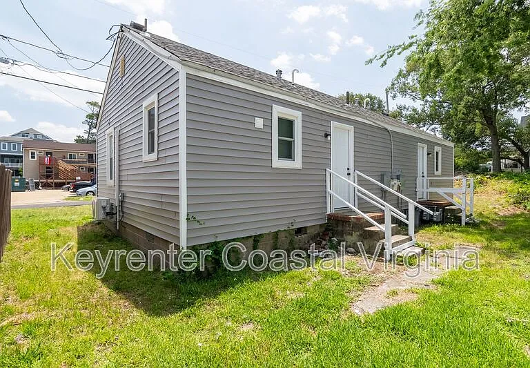 9569 6th Bay St #B — Photo 9
