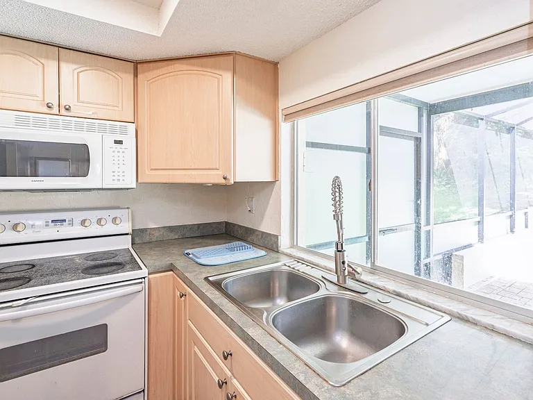 13009 Club Dr — Photo 10