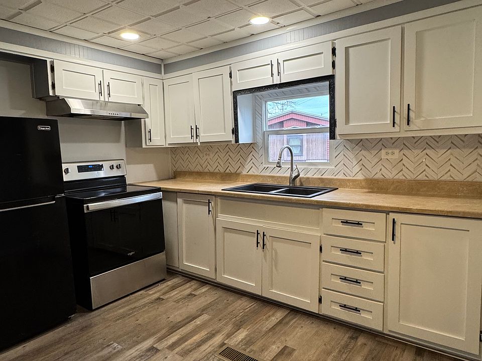 1st image of 1346 Mentor Ave #201