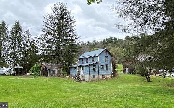 2nd image of 201 Hoover Rd