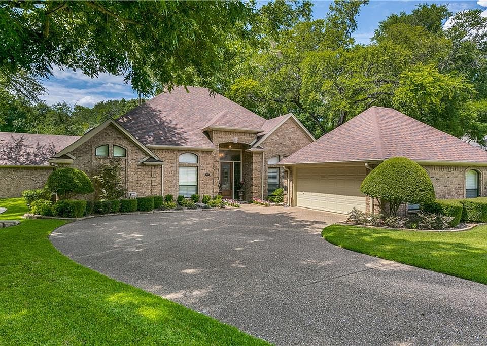 1st image of 1900 Wind Hill Cir