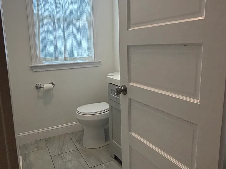 148 Washington St #2 — Photo 3