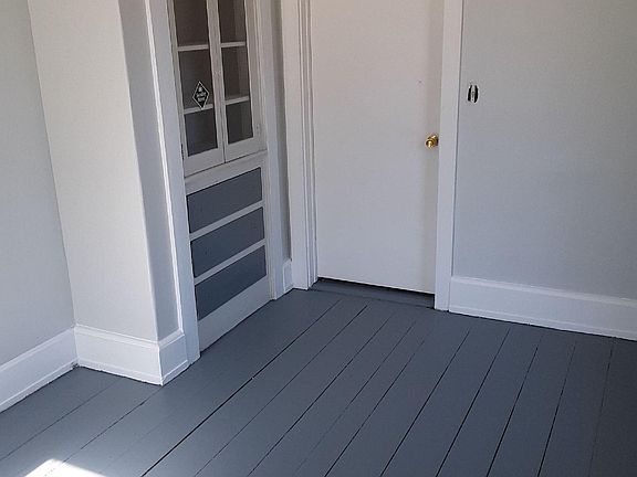 3rd image of 25 Rumford Ave #2R