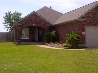 315 Robelmont Dr, College Station, TX 77845