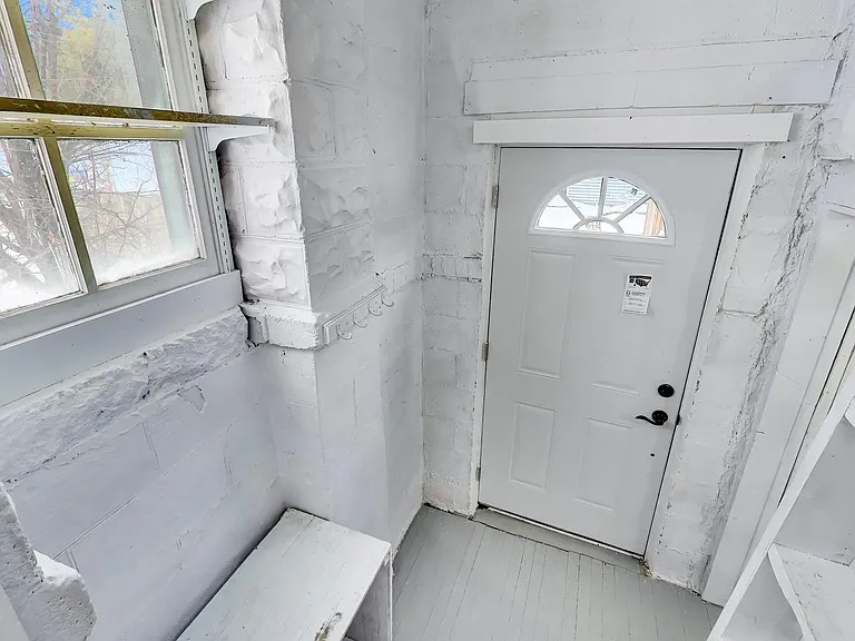 1638 Oakwood Ave — Photo 22