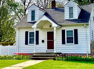 26 Bella Vista Ave, Mansfield, MA 02048