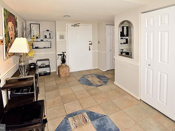 4th image of 3713 S George Mason Dr APT 1105W