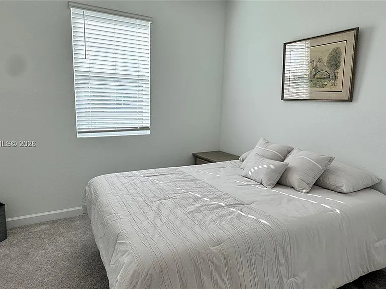 401 SE Crossoak Ln #401 — Photo 15