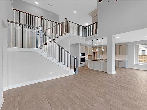 2nd image of 11701 Bull Creek Dr