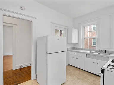 2570 Madison 2bd/1ba