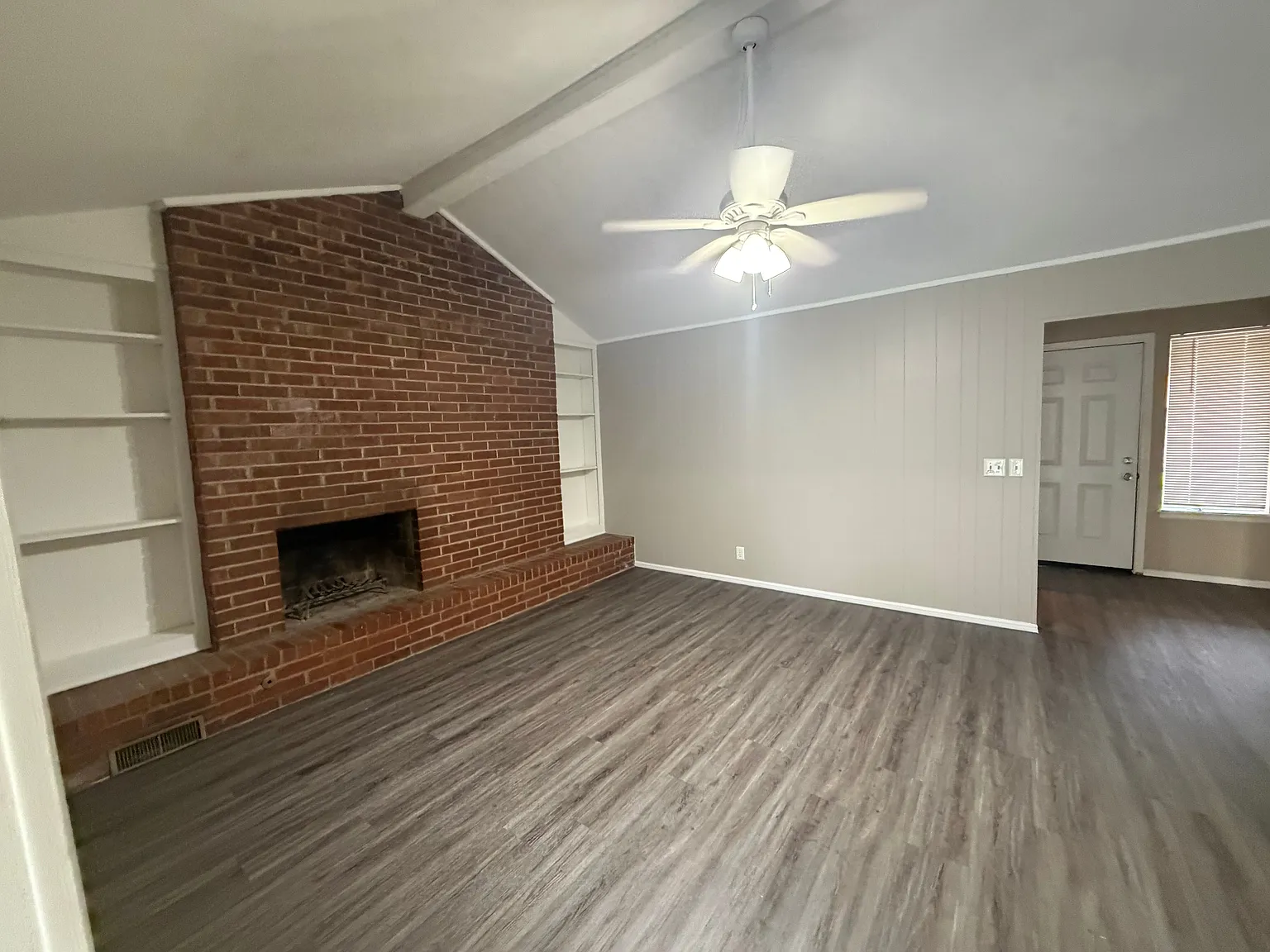3 bed, 1410 sqft, $1,450 — Photo 3