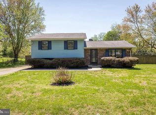 24 Colebrook Rd, Fredericksburg, VA 22405