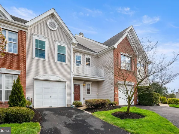 202 Delmar Ct, North Wales, PA 19454